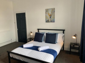 Rawling - Welcoming 3 bed apartment with free Wifi and Free Parking